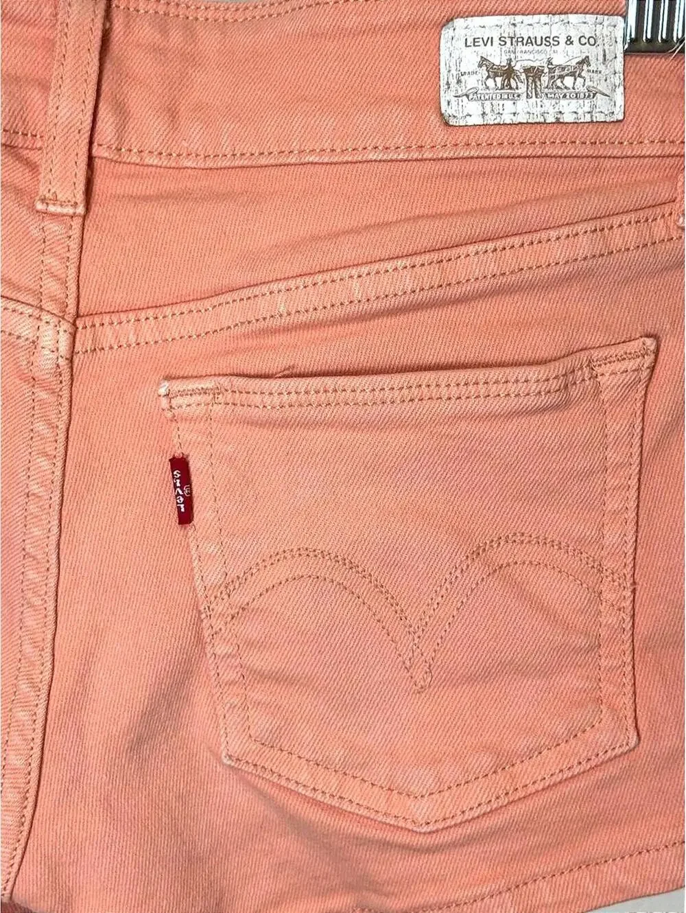 Levi’s - Coral Pink Low-Rise Denim Shorts - Size 5